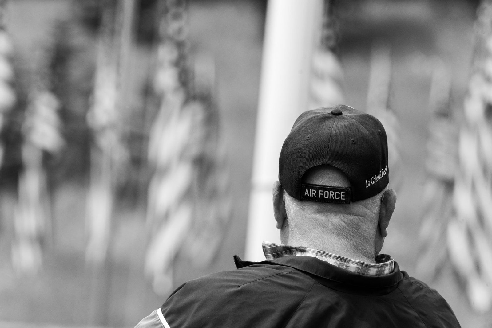 Older veteran at home, the kind of household affected by electrician's mate asbestos exposure decades later